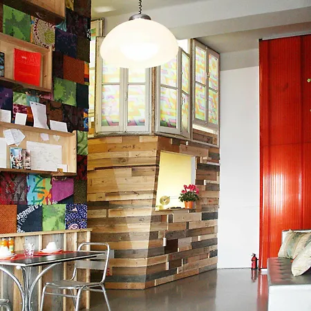 Bed & Breakfast Loft 2*