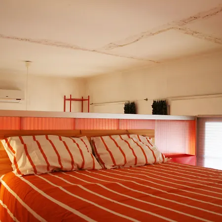 Bed & Breakfast Loft 3*