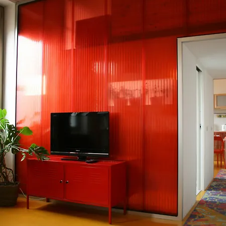 Loft לינה וארוחת בוקר 2*