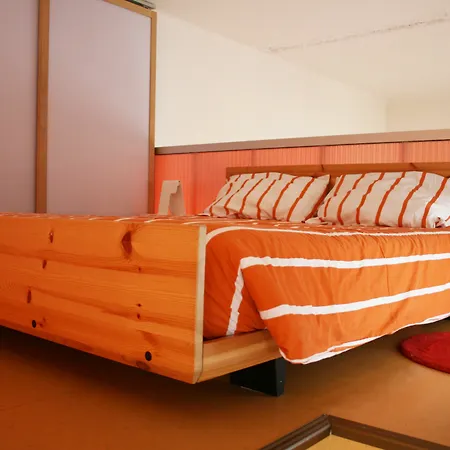 לינה וארוחת בוקר Loft 2*